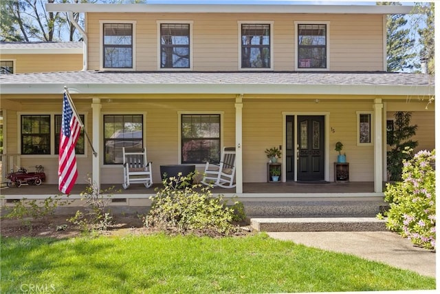 15 Quadra Ct, Chico, CA 95928 - view of front of house featuring a porch and roof with shingles
