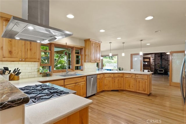 15 Quadra Ct, Chico, CA 95928 - kitchen with ventilation hood, dishwasher, a peninsula, recessed lighting, and backsplash