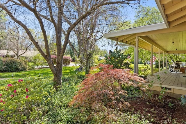 15 Quadra Ct, Chico, CA 95928 - view of yard featuring a deck