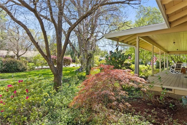 15 Quadra Ct, Chico, CA 95928 - view of yard with a wooden deck