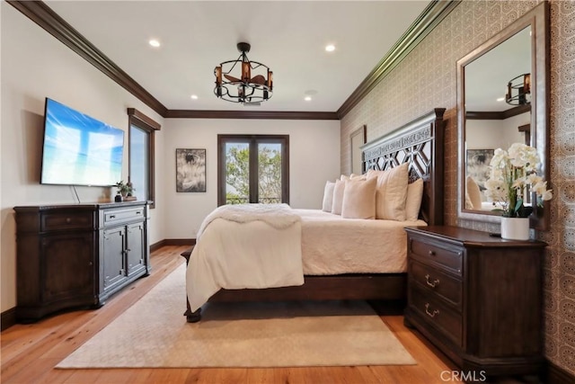 121 Avenida Pizarro, San Clemente, CA 92672 - bedroom featuring ornamental molding, light wood-style flooring, recessed lighting, a chandelier, and baseboards