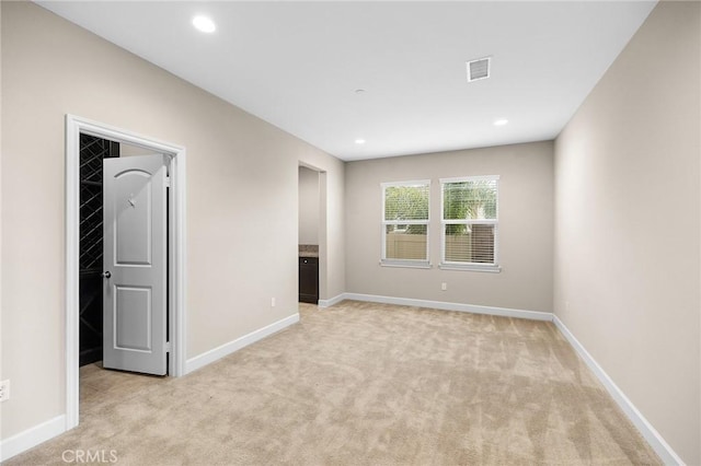 45600 Gresham, Temecula, CA 92592 - unfurnished bedroom featuring a spacious closet, light carpet, baseboards, recessed lighting, and ensuite bathroom