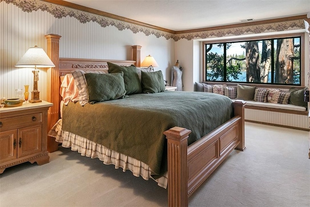 27990 Peninsula Dr N, Lake Arrowhead, CA 92352 - bedroom featuring crown molding, visible vents, and light carpet
