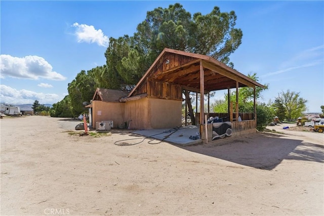 20130 Monte Vista Rd, Apple Valley, CA 92308 - view of vehicle parking