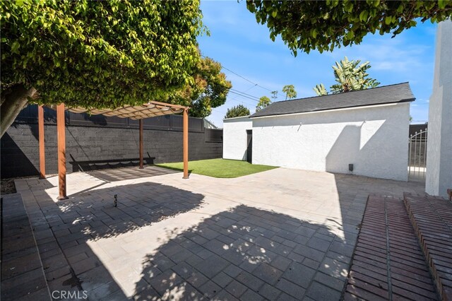 3533 Deerford St, Lakewood, CA 90712 - view of patio / terrace featuring a fenced backyard