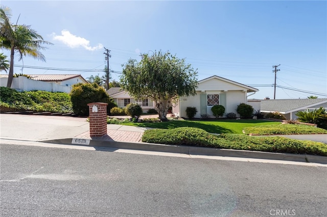 6528 Abbottswood Dr, Rancho Palos Verdes, CA 90275 - view of front of house with stucco siding and a front lawn