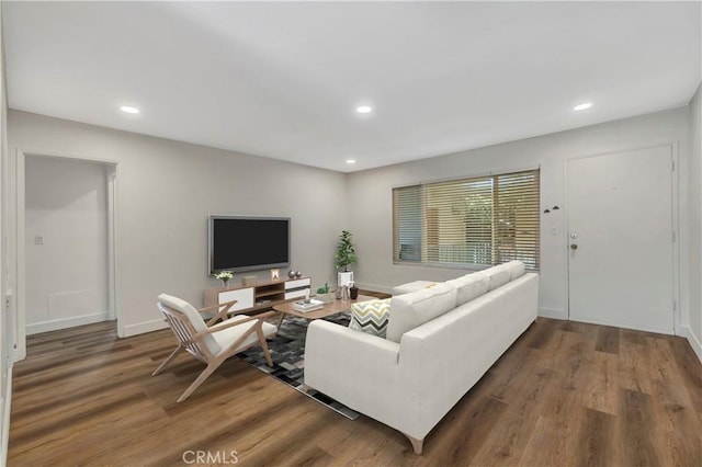 444 Obispo Ave Unit 201, Long Beach, CA 90814 - living area with wood finished floors, recessed lighting, and baseboards