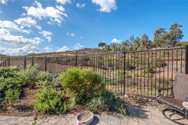1373 Topanga Dr, San Marcos, CA 92069 - view of yard