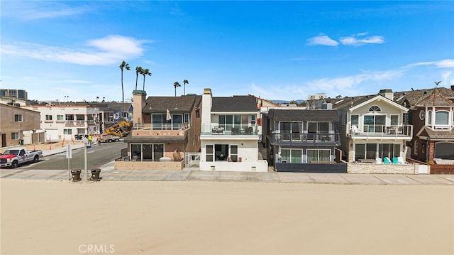 3012 W Oceanfront, Newport Beach, CA 92663 - view of front facade featuring a residential view