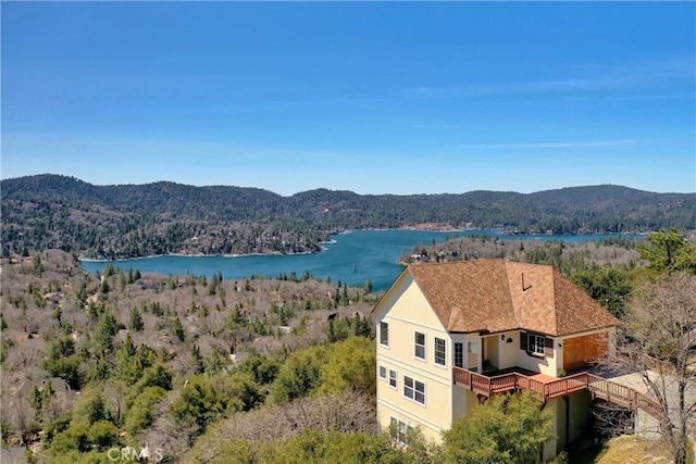 29083 Mammoth Dr, Lake Arrowhead, CA 92352 - aerial view of property and surrounding area featuring a water and mountain view