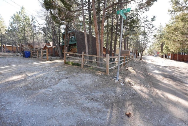 206 Cedar Ln, Sugarloaf, CA 92386 - view of yard with fence
