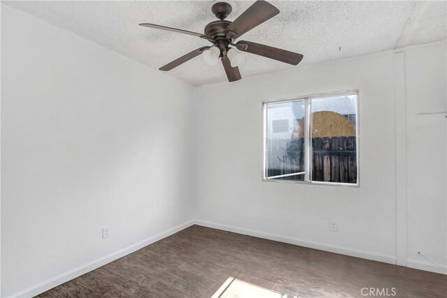 702 Clearwater Dr, Perris, CA 92571 - photo 7