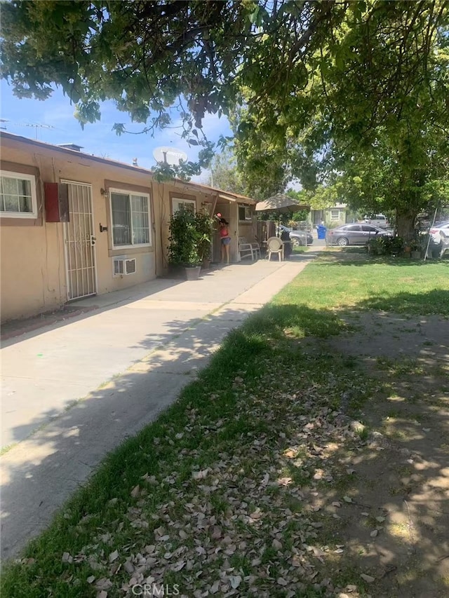 838 E 7th St, Pomona, CA 91766 - ranch-style house featuring stucco siding