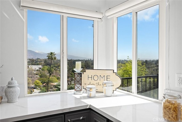 334 Anita Dr, Pasadena, CA 91105 - sunroom with healthy amount of natural light and a mountain view