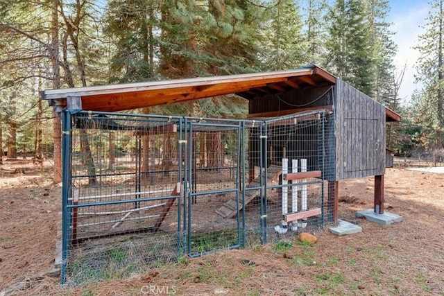 view of outdoor structure featuring an outdoor structure