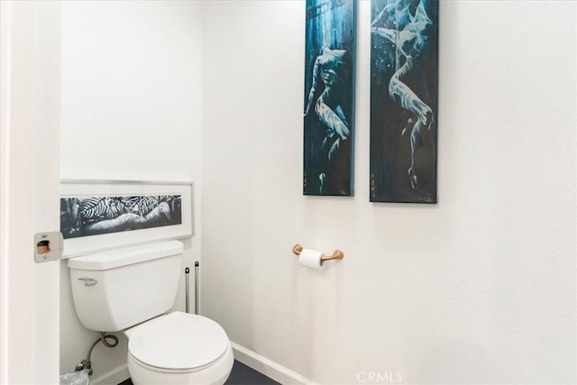 2605 Fryers Way, Mount Shasta, CA 96067 - bathroom with baseboards and toilet