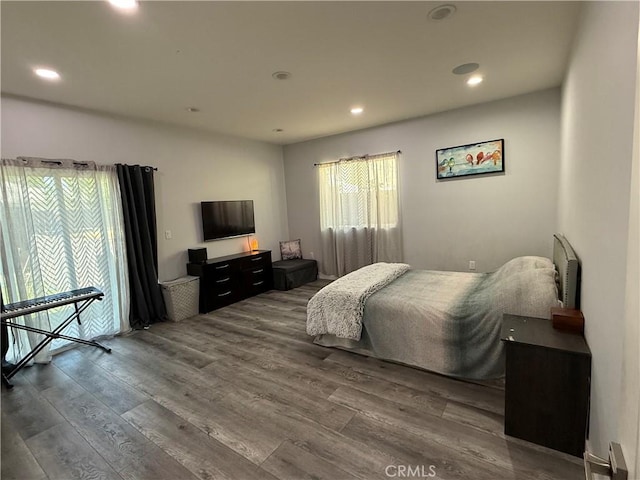 14615 Wyandotte St, Van Nuys, CA 91405 - bedroom featuring recessed lighting and dark wood-style floors