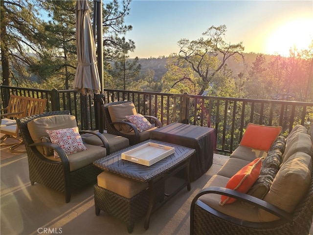 28662 Zion Dr, Lake Arrowhead, CA 92352 - wooden deck with outdoor lounge area