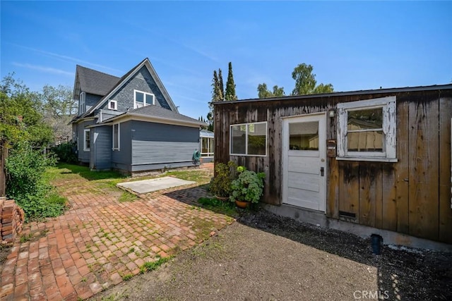 1811 Chorro St, San Luis Obispo, CA 93401 - view of outbuilding with an outdoor structure