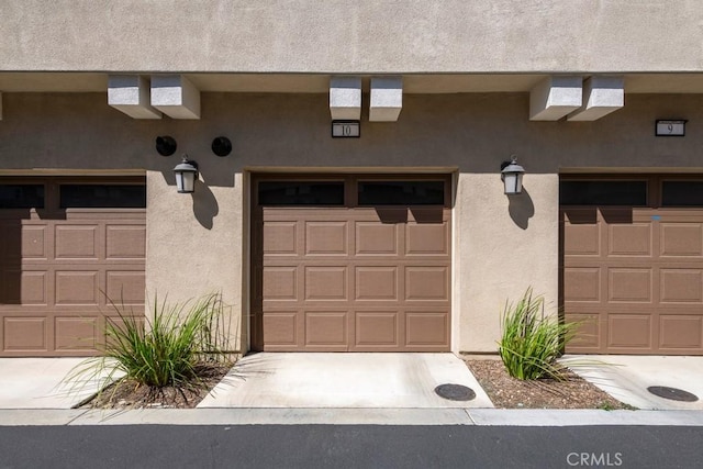 16540 Wyndham Ln Unit 10, Fontana, CA 92336 - view of garage