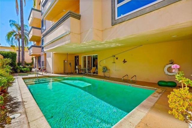 5224 Zelzah Ave Unit 108, Encino, CA 91316 - outdoor pool featuring a patio