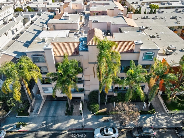 5224 Zelzah Ave Unit 108, Encino, CA 91316 - aerial view with a residential view