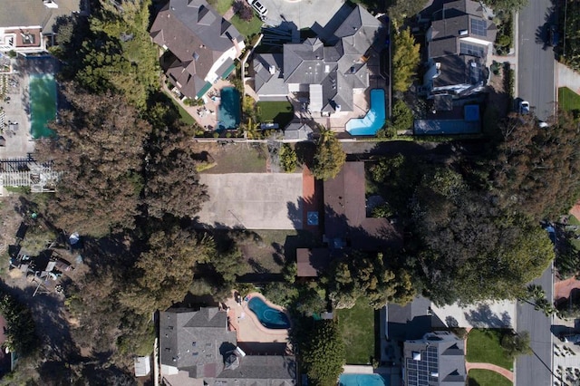 bird's eye view with a residential view