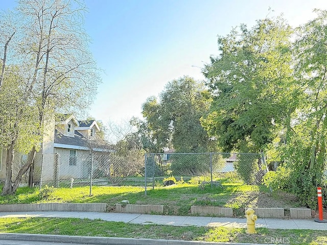 1143 Armada Dr, Pasadena, CA 91103