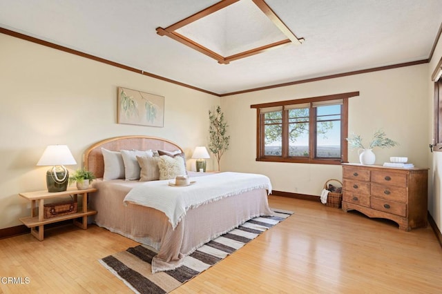 402 Lynn Dr, Ventura, CA 93003 - bedroom featuring light wood-style floors, baseboards, and crown molding