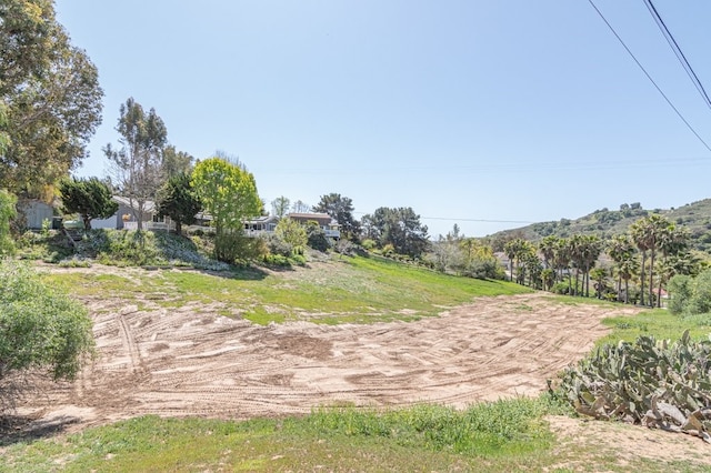 1471 Via Monserate, Fallbrook, CA 92028 - view of yard with a mountain view