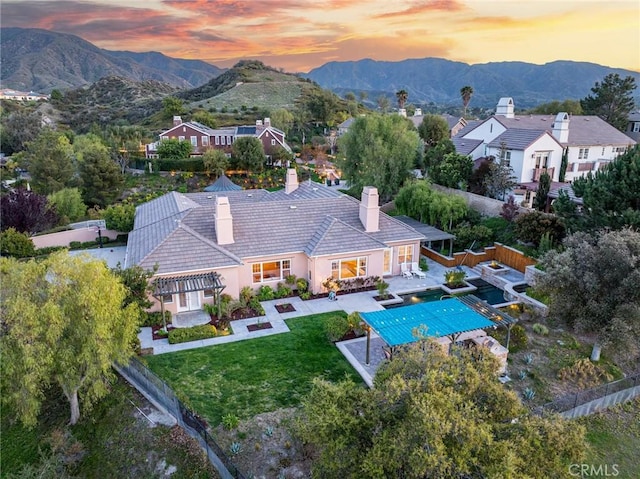 bird's eye view featuring a mountain view