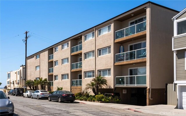 15 15th St Unit 6, Hermosa Beach, CA 90254 - view of apartment building / complex