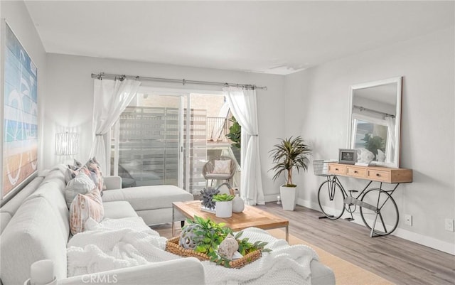 15 15th St Unit 6, Hermosa Beach, CA 90254 - living room with wood finished floors and baseboards
