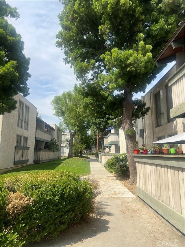 view of community featuring a residential view