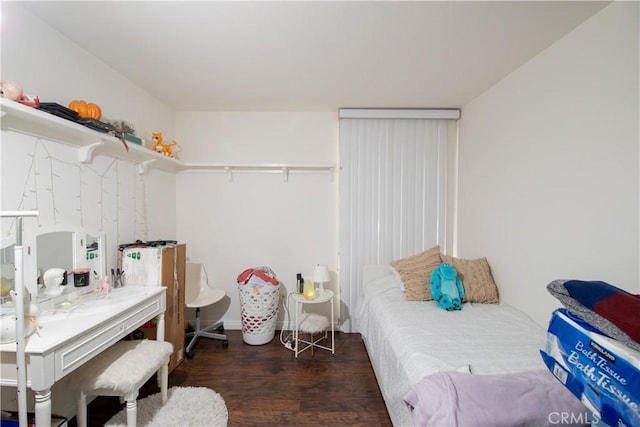8601 International Ave Unit 265, Canoga Park, CA 91304 - bedroom with wood finished floors