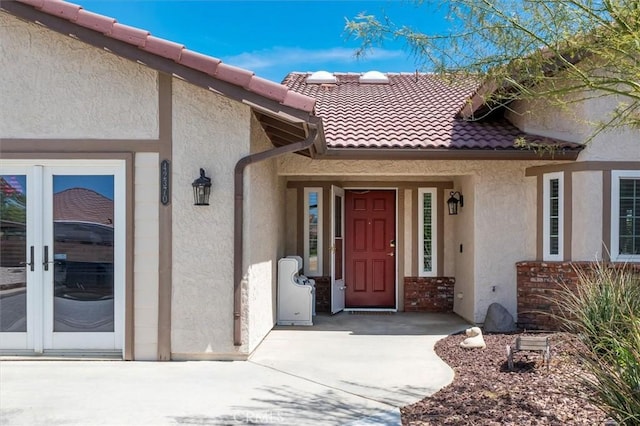 42370 61st St W, Lancaster, CA 93536 - entrance to property with stucco siding and a tile roof