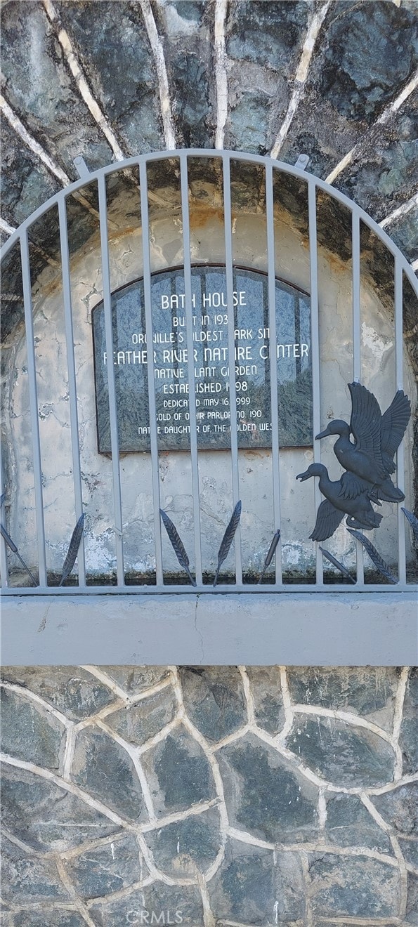 view of exterior details