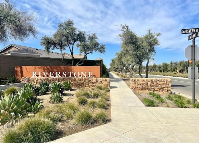 1093 Traverse Dr S, Madera, CA 93636 - view of community sign