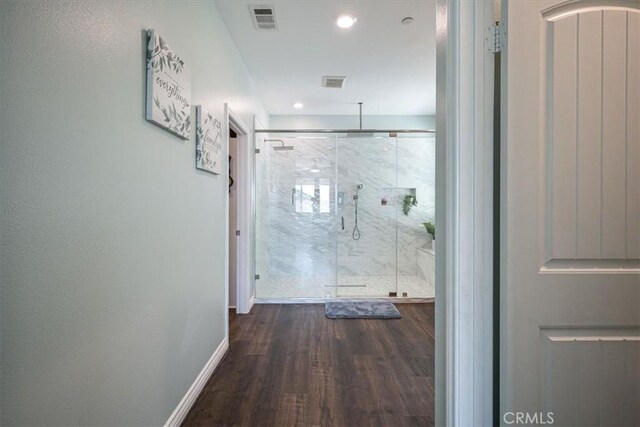 17985 Crabapple Ct, San Bernardino, CA 92407 - hallway featuring visible vents, baseboards, recessed lighting, and wood finished floors