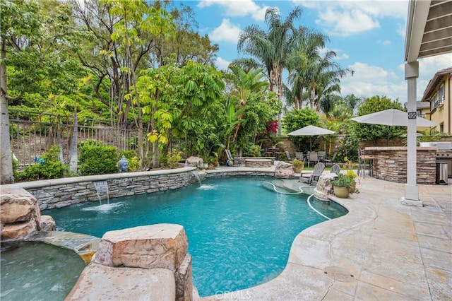 3973 Coast Oak Cir, Chino Hills, CA 91709 - view of swimming pool with outdoor dry bar, a patio area, a fenced in pool, and fence