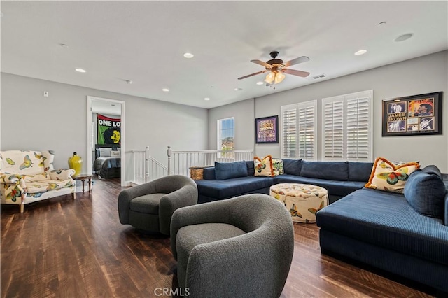 living area featuring visible vents, ceiling fan, recessed lighting, and wood finished floors