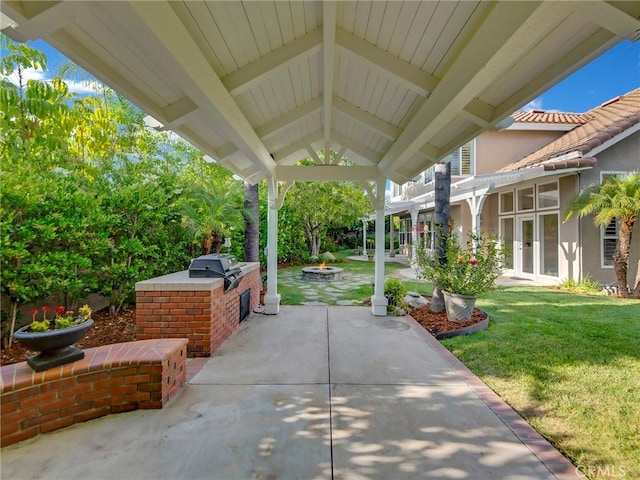 125 Heath Meadow Pl, Simi Valley, CA 93065 - view of patio featuring an outdoor kitchen