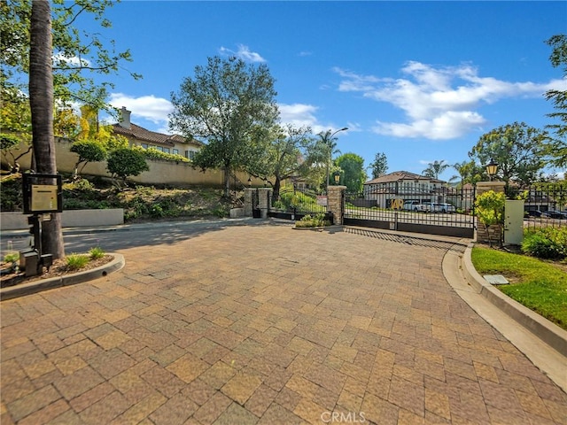 125 Heath Meadow Pl, Simi Valley, CA 93065 - view of gate