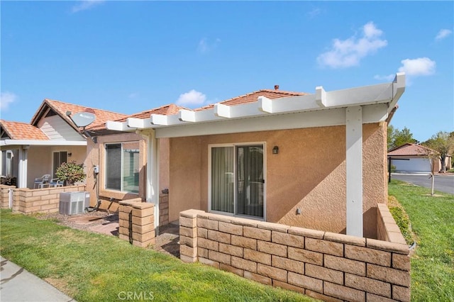 19071 Stoddard Way, Apple Valley, CA 92308 - back of property featuring stucco siding