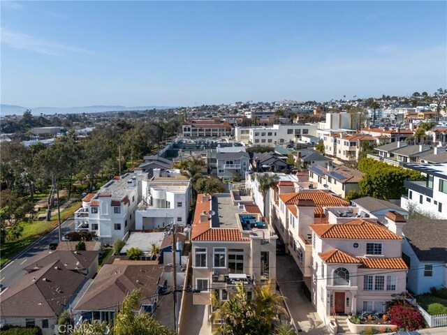 619 10th St, Hermosa Beach, CA 90254 - bird's eye view featuring a residential view