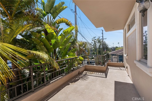 619 10th St, Hermosa Beach, CA 90254 - view of balcony