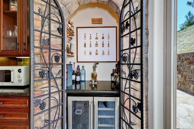 11558 Creek Rd, Poway, CA 92064 - wine cellar featuring wine cooler and a dry bar