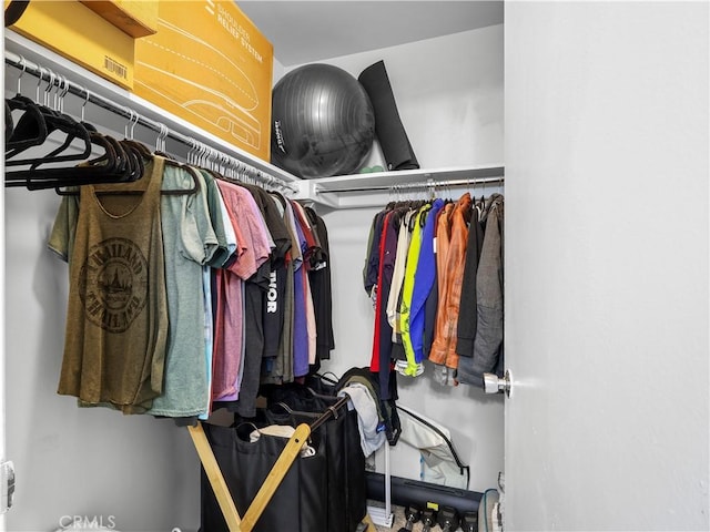 12720 Burbank Blvd Unit 323, Valley Village, CA 91607 - view of walk in closet