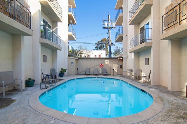 3421 Park Blvd Unit 401, San Diego, CA 92103 - view of community pool