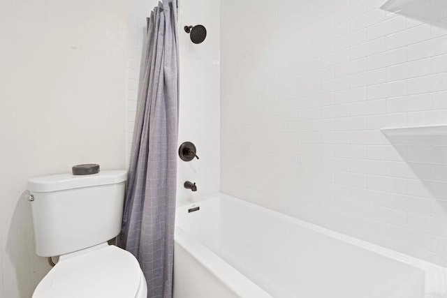 3421 Park Blvd Unit 401, San Diego, CA 92103 - bathroom with toilet and shower / bathtub combination with curtain